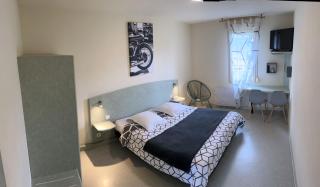 ABEL Hôtel CHAMBRE ECONOMIQUE PARKING PRIVE WIFI - Langeac - 2