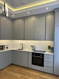 Stylish One Bed Flat in Paddington Pool and gym next door Free secure underground parking nearby - Londra - 5