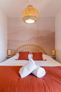 Appart cosy, piscine, clim, parking privé - proche plage - arrivée autonome - lit queen size - La Seyne-sur-Mer - 2