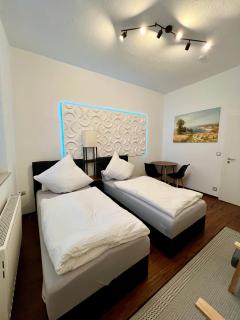 Sahara Hosting Apartments Nürnberg City Room 1 - 6