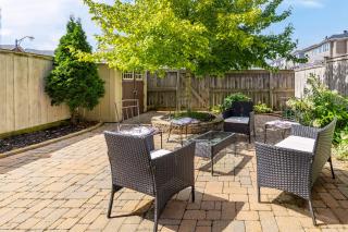 Cozy Modern 4BR Home with Sunny Patio - 5