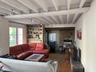 Chambre à 5mn de la gare, dans une maison au calme - Laval - 2