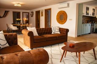 White Villa Deluxe - Los Montesinos - 8