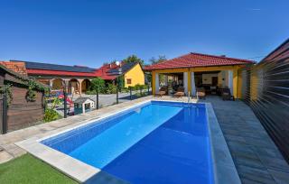 2 Bedroom Cozy Home In Gornja Ploscica - Ivanska - 0