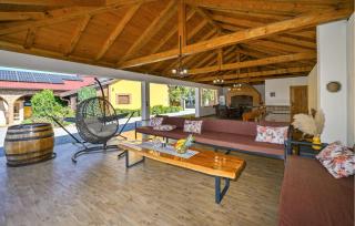 2 Bedroom Cozy Home In Gornja Ploscica - Ivanska - 3