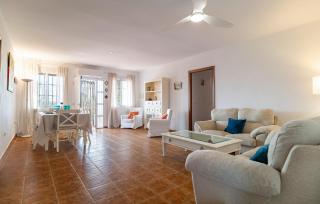 Awesome Home In Villanueva Del Rio Y M - Villanueva del Río y Minas - 7
