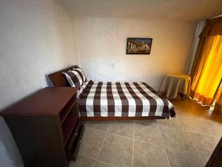 Alojamiento 1A Amplia Habitación Independiente - Cota - 3