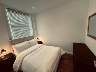 Barnet House Serviced Apartments - 6