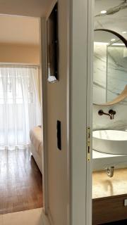 The White Marble - Spacious, 4BR, 2BA by BnC - Atene - 8