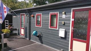Groot hoek Chalet met Airco ,Wasmachine, Vaatwasser,Droger en luxe keuken en zwembad op camping! Immer Besser! - 8