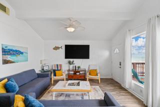 Amazing Oceanfront 2BR Home Cozy Peaceful and Kid and Pet Friendly - 4