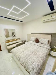 All-new cozy stay in City Stars - شقة فاخرة أمام سيتي ستارز - Cairo - 1