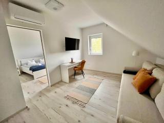 Antmann Bor Terasz Szállás - Balatoncsicsó - 8