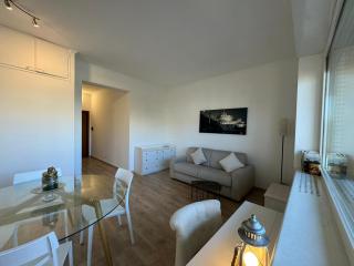Bright and Residential Roman Apt with Terrace - Rome - 5