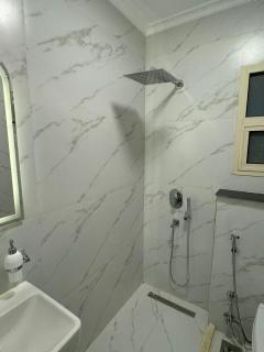 شقه فندقيه للايجار في الشيخ ذايد - 0