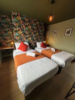 Elegant flat at Bromwich Heights - 9