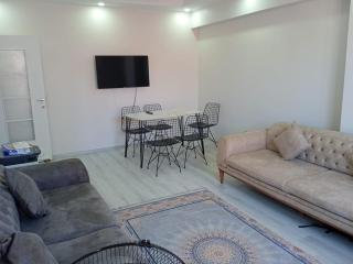 COZY , NEXT TO METRUBUS STN , EUROPEAN SIDE Istanbul - 9