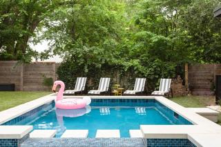 Pristine Pool Palace 6BR - Rainey St - 7min walk - Austin - 7