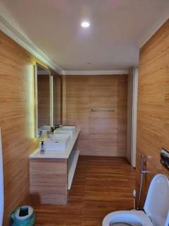 Luxury Studio Apartment Comfort & Style - 2