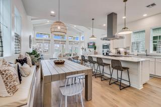 Meet Out Back 313 SOU - 6