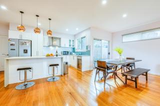 Bright Modern Holiday Home 7 Beds at Doncaster - Doncaster - 3