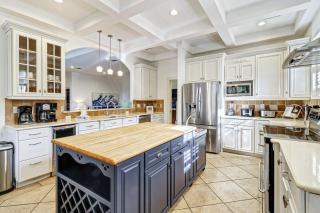 Gorgeous 7 Bed 6 & 1-2 Bath Home with Private Heated Pool - 1