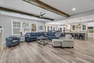 7 Bed 6 and one half bath with private pool spa & private beach access - Hilton Head Island - 8