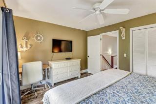 Coligny Villa 2 bd 2 & one half bath with pool-walk to beach 13CV - Hilton Head Island - 8