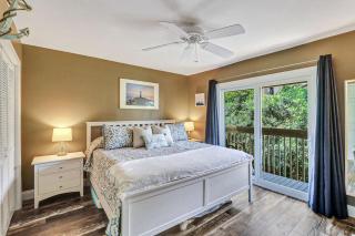 Coligny Villa 2 bd 2 & one half bath with pool-walk to beach 13CV - Hilton Head Island - 3