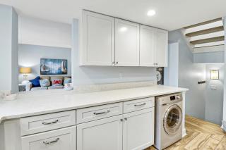 Lagoon View Villa 2 bd 2 & one half bath Steps to the Beach - Hilton Head Island - 6