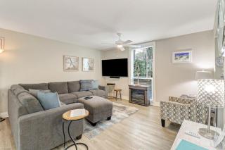 Beach Living - 3 Bed 2 Bath Seascape Villa - Just steps to the beach - Hilton Head Island - 9