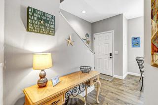 Pet Friendly Beach Villa - walk to the beach - pools tennis and more - Hilton Head Island - 6