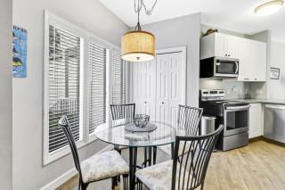 Pet Friendly Beach Villa - walk to the beach - pools tennis and more - Hilton Head Island - 4