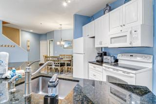 Lovely 3 Bed3 Bath Pet FriendlyVilla - Walk to the beach pools and tennis #75 Ocean Breeze - 5