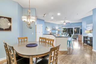 Lovely 3 Bed3 Bath Pet FriendlyVilla - Walk to the beach pools and tennis #75 Ocean Breeze - 1