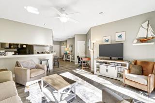 Pet Friendly Beach Villa -3 bed 3 bath - walk to the Beach -88OB - Hilton Head Island - 0