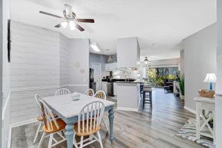 Upgraded Pet Friendly 3 bed 3 bath Beach Villa Walk to the beach - Hilton Head Island - 3