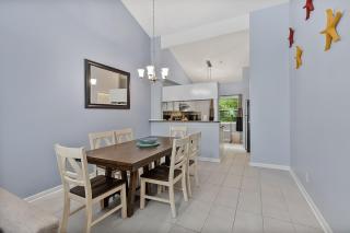 Walk to the Beach - 3 bed 3 bath beach Villa - 8006 Treetops - Hilton Head Island - 2