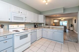 Pet Friendly Beach Villa 2 Bed 2 Bath #7105 TreeTops - 5