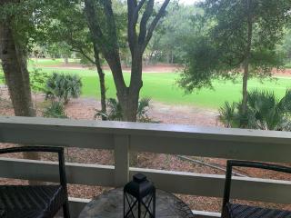 Walk to Folly Field Beach 2 bed 2 bath Golf View - Hilton Head Island - 9