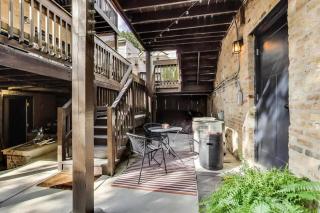 Modern 2BR with Patio & Cozy Space - Chicago - 7