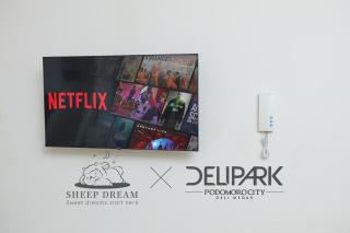 Delipark Mall Premium Empire Luas 90Meter 3Toilet - Medan - 4