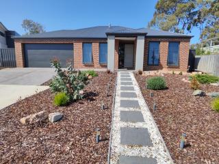 Spacious 3bdrm home next to Captains Cove Resort - Captains Edge - Paynesville - 0
