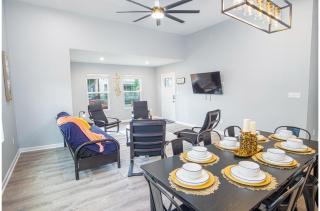 Seize the Moment 4BR3BA Gem w Downtown Views - San Antonio - 5