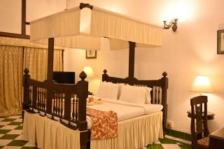 Banyan Grove - Jorhāt - 8