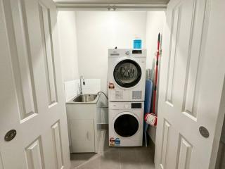 Convinient Cosy home with all around you! - 8