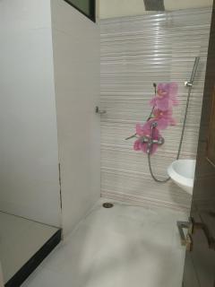 Satyabhama Homestay-Pearl - Two BHK Luxury appartment - 4