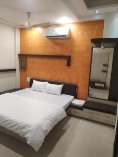 Satyabhama Homestay-Pearl - Two BHK Luxury appartment - Indore - 1