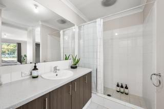 Cozy Modern Nook Retreat - Perth - 2