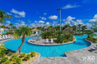 Lakefront 9BR Resort Pool Home Near Disney World - Kissimmee - 2